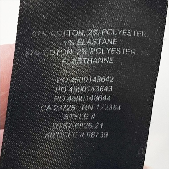 Aritzia Wilfred Free Modern Cargo Pants 2 black pockets tapered high rise waist - Picture 9 of 12